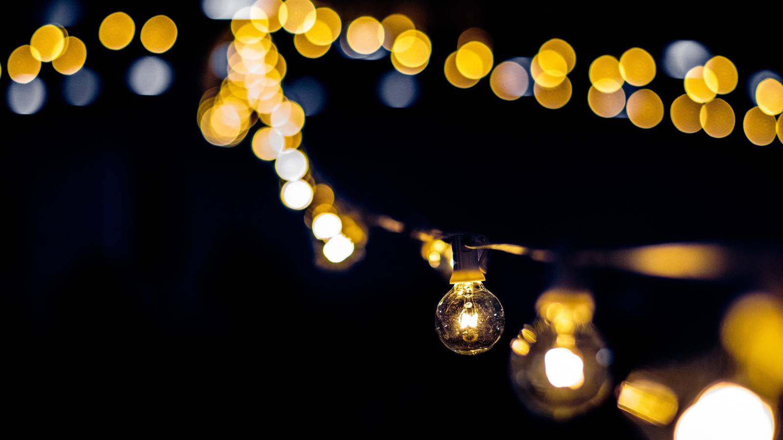 Types of String Lights and What You Should Know