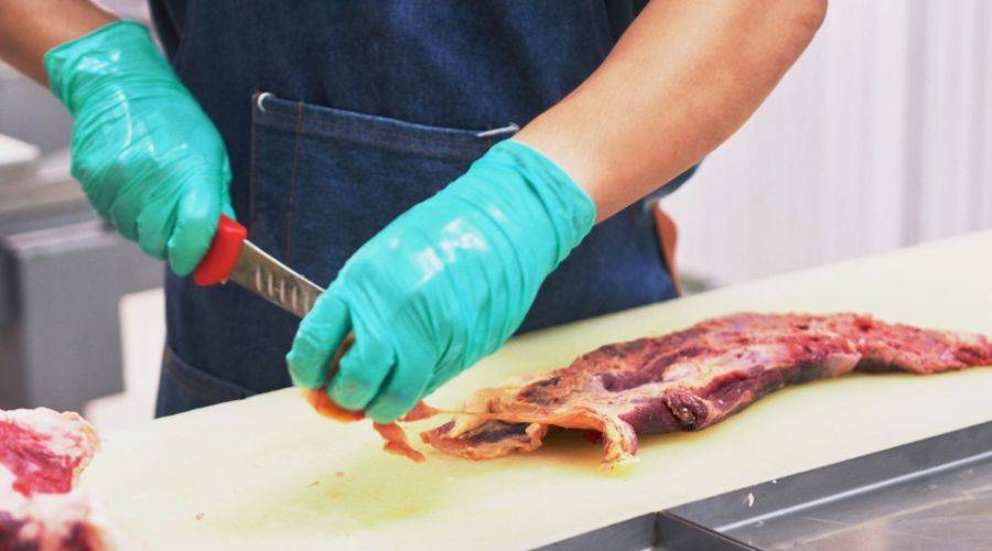 How to Remove the Membrane From Ribs