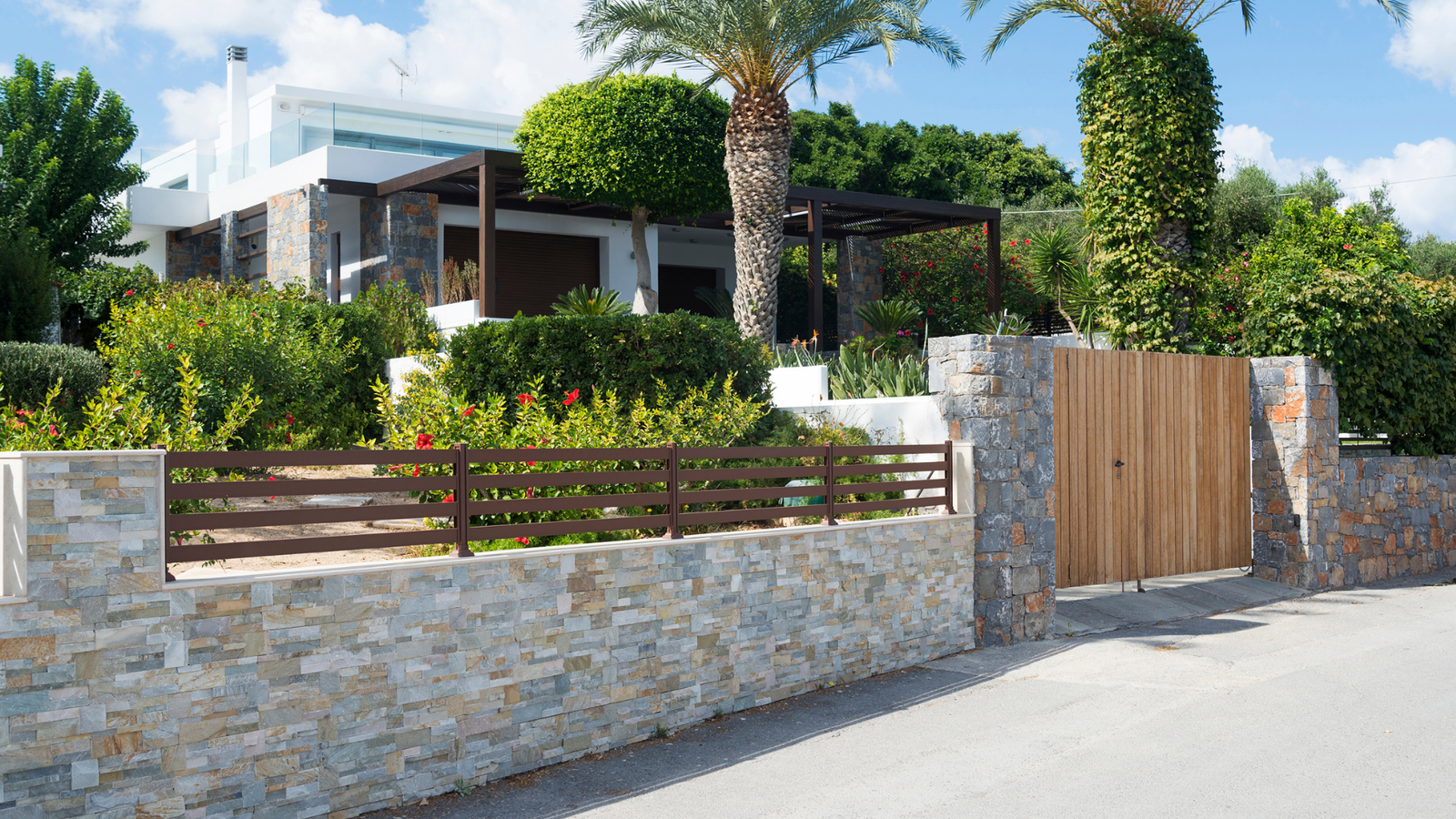 14 Stone \u0026 Brick Fence Ideas, image size:1600x900