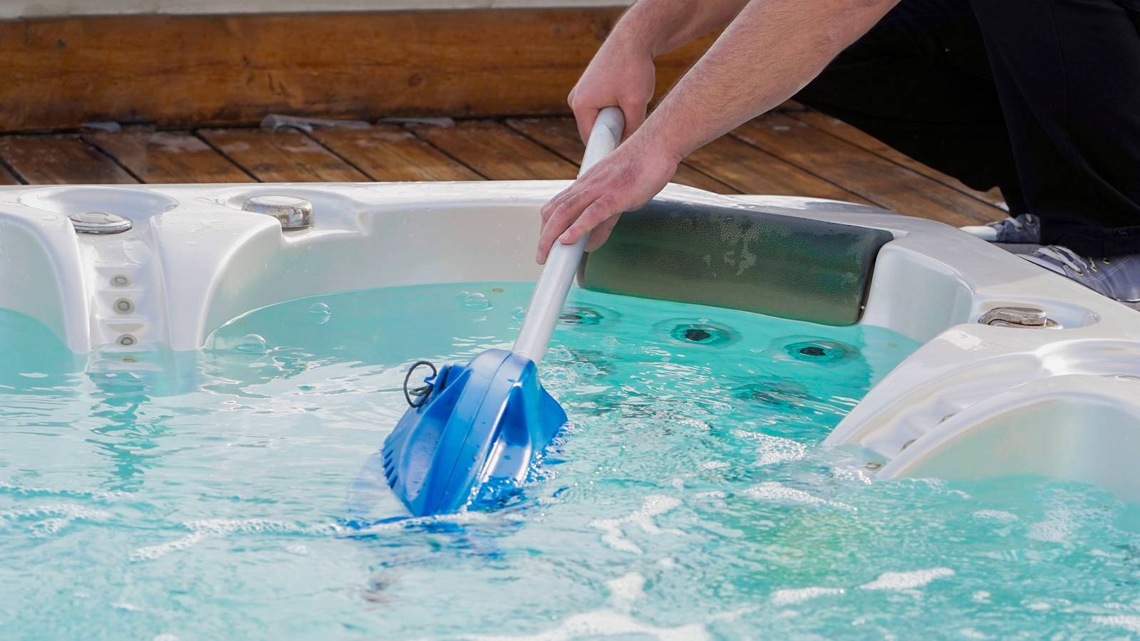 5 Tips For Getting Your Hot Tub Ready For Fall