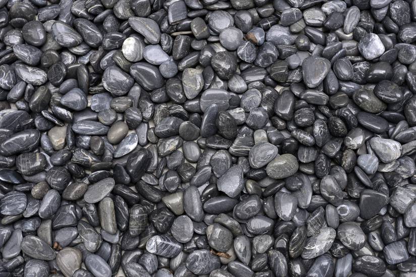 8 Black Gravel Driveway Ideas