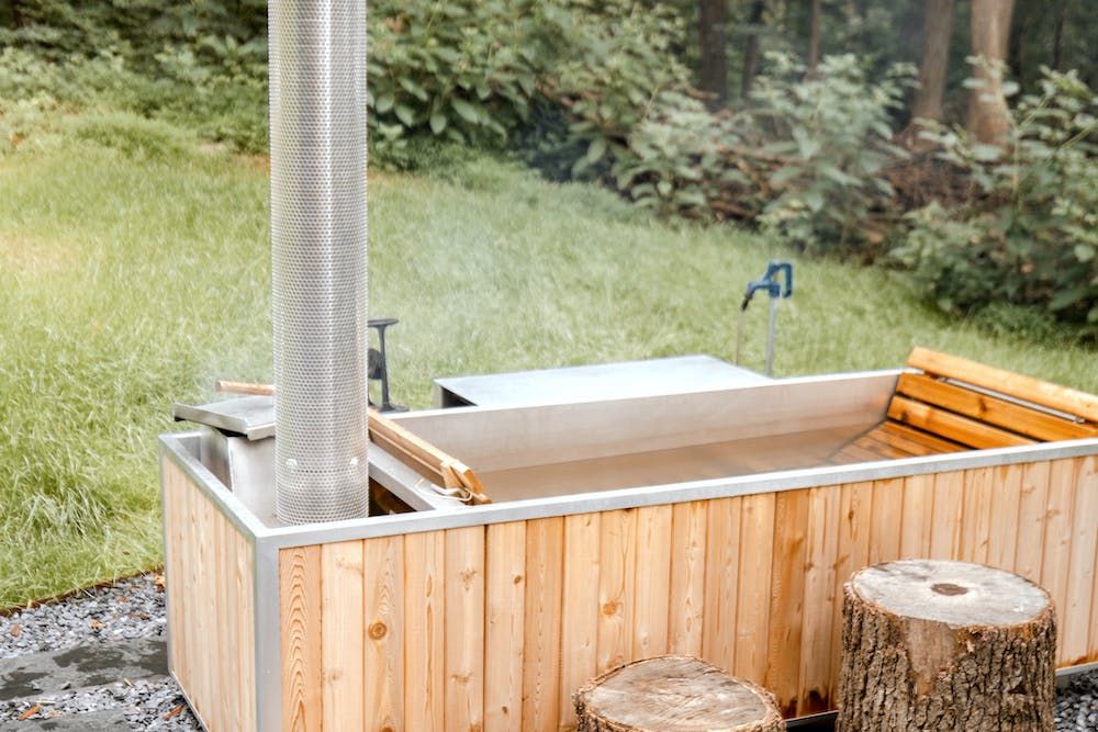 How to Build the Ultimate DIY Horse Trough Hot Tub