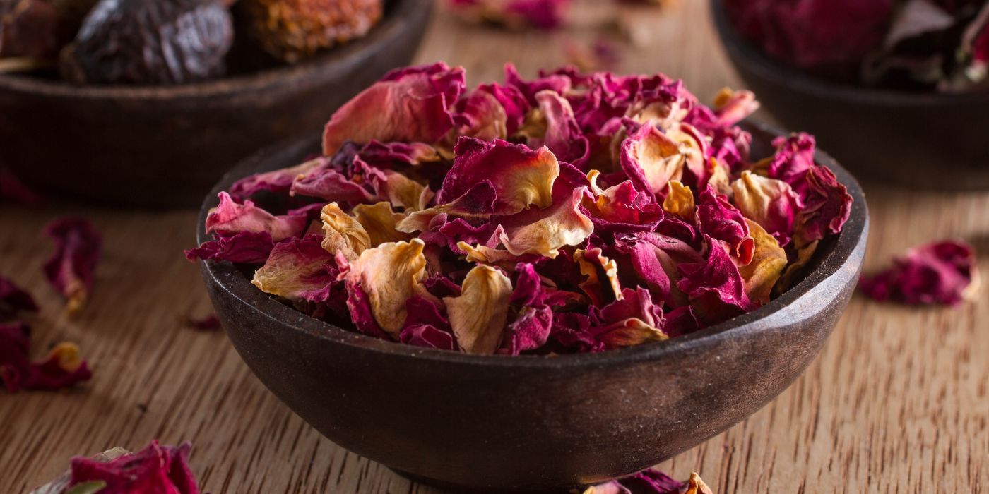 5 Brilliant Ways to Use Rose Petals in Your Home and Garden