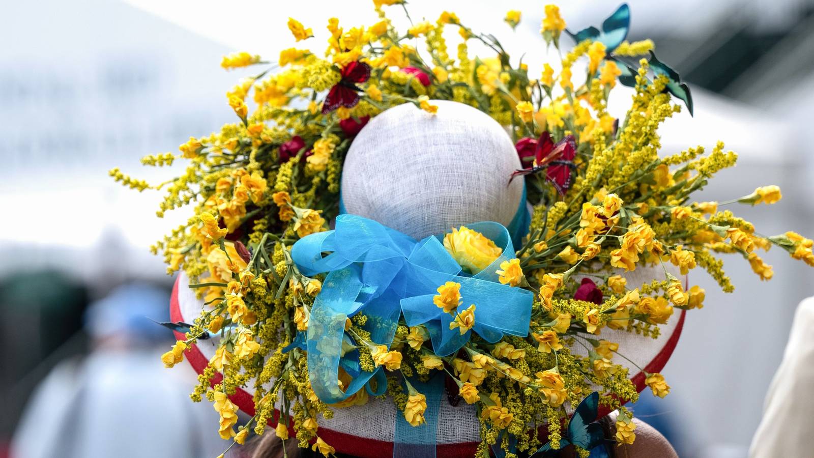 9 DIY Derby Hat Ideas with Flowers