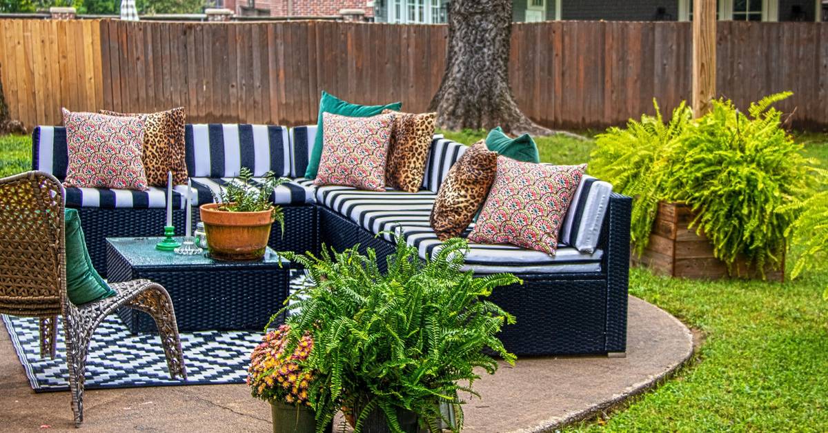 Design a Front Yard Living Space You'll Love