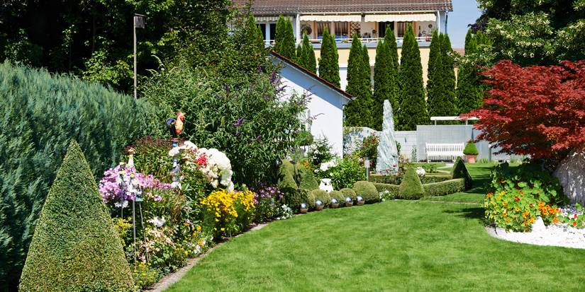 Complex Garden Design Maximalist Design: Embracing Bold, Vibrant Garden Ideas