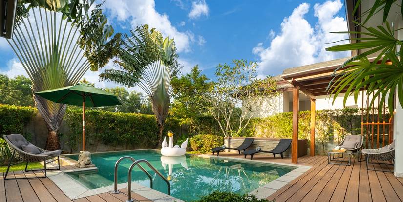 Why Is Your Pool Water Green?