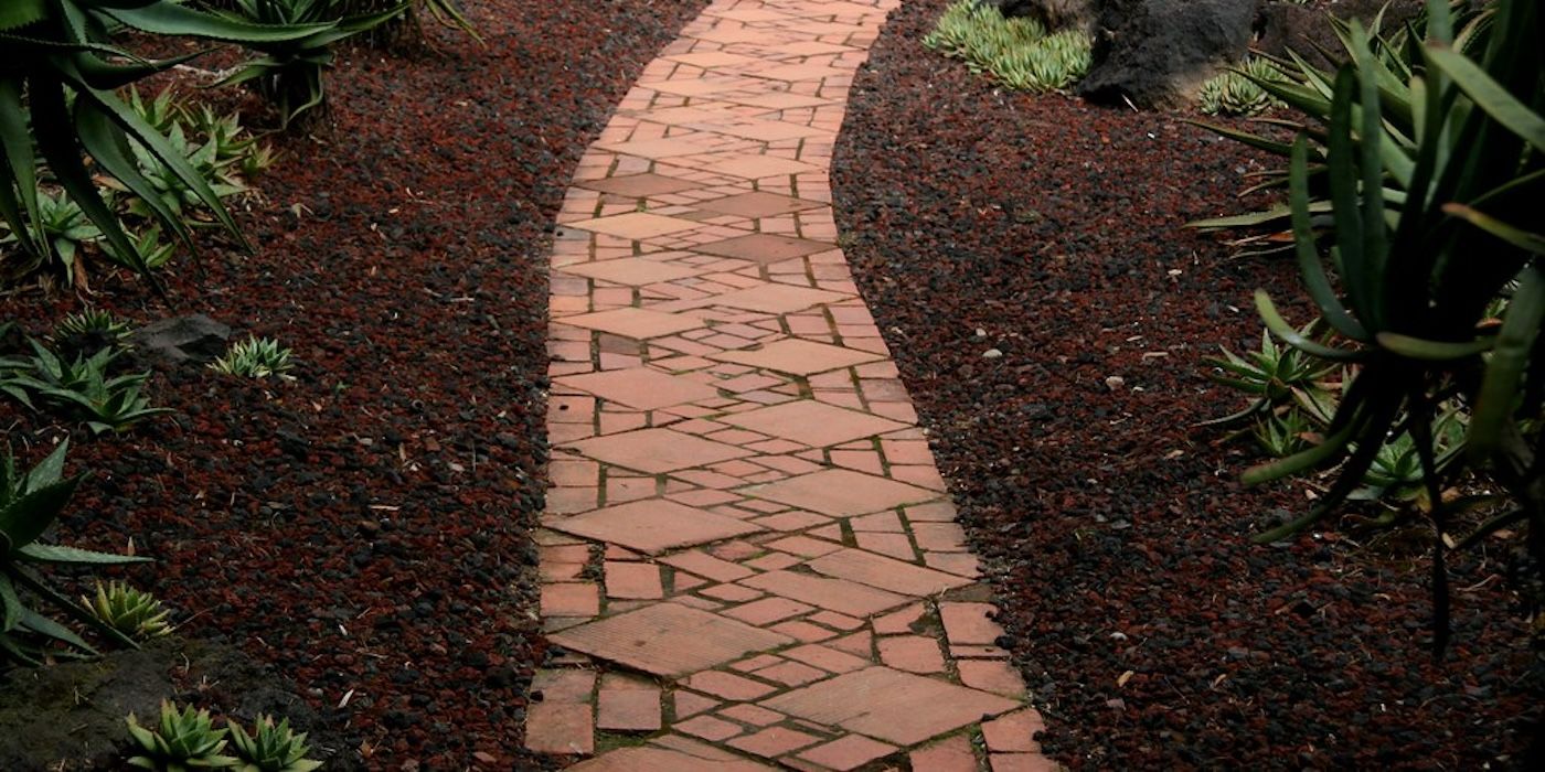Eco-Friendly Walkway Ideas: Sustainable Materials For Beautiful Paths
