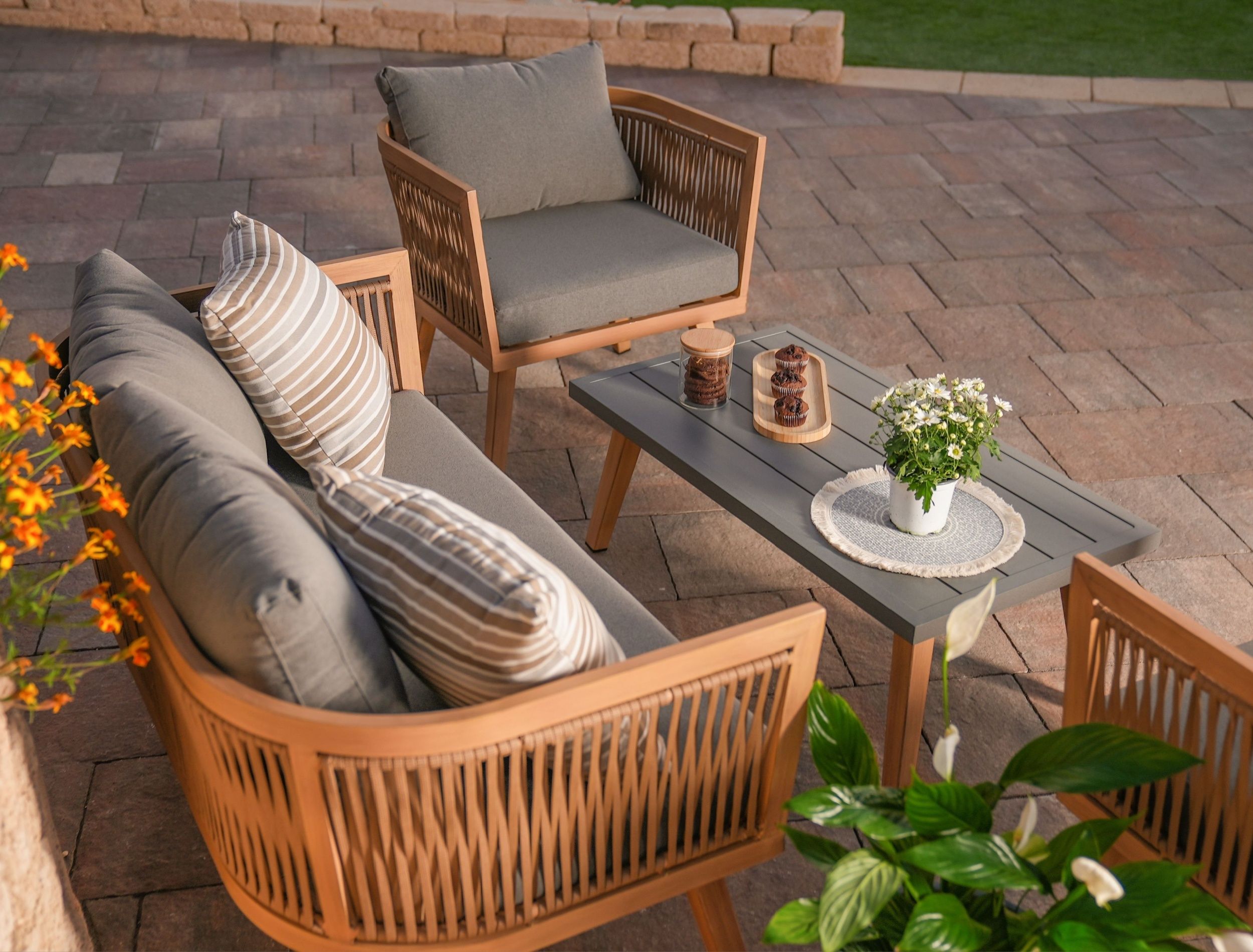 Get a Durable Patio Set by Choosing the Best Materials Available, image size:2500x1900