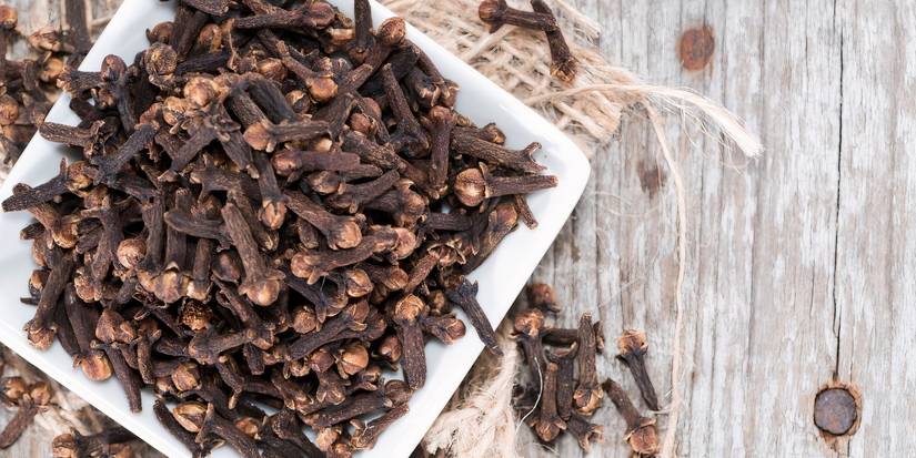 Allspice Ingredients: Discover 5 Herbs That Make up Flavor Notes