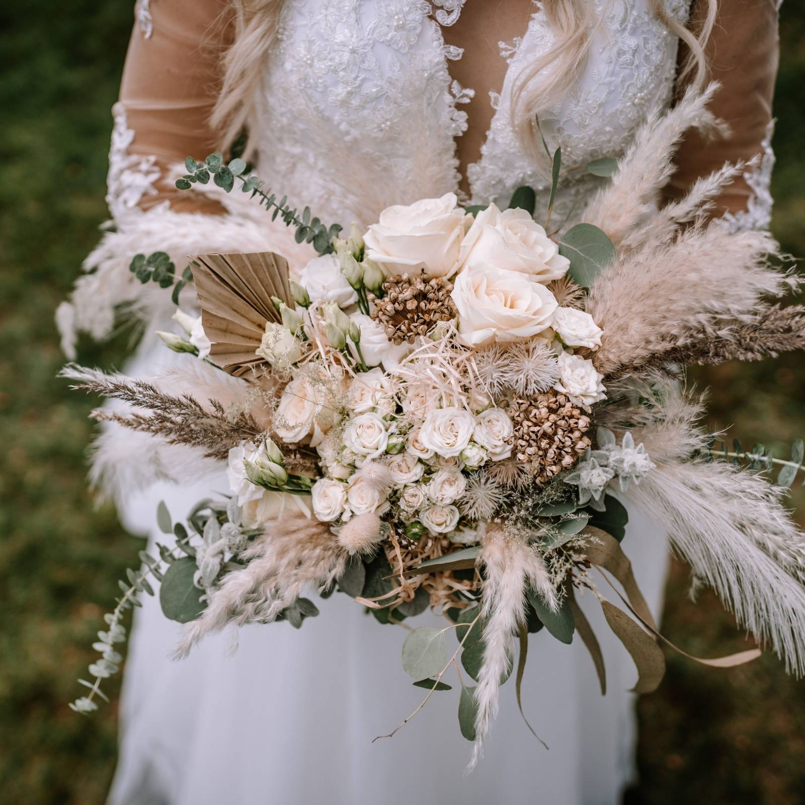 Autumn Bridal Bouquets: Discover Plants Perfect for a Fall Wedding, image size:1600x1600