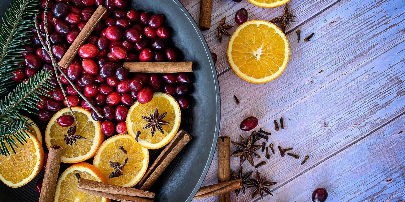 Use 5 Simple Simmer Pot Recipes To Create a Cozy, Inviting Home