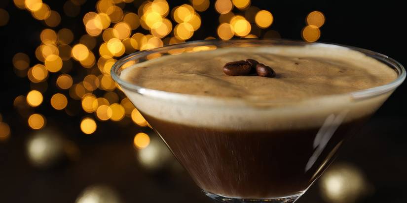 use-5-cocktail-recipes-featuring-plants-and-flowers-for-new-year-s-eve