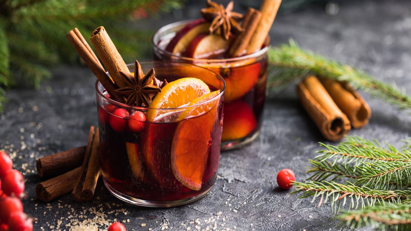 Spice Up Your Winter: The Best Ingredients For Mulled Wine