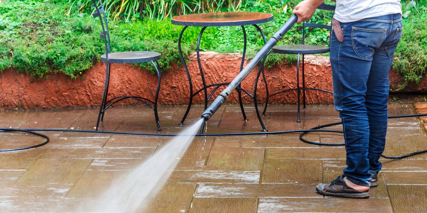 Stop Moss on Garden Paths with Smart Design and Easy Maintenance