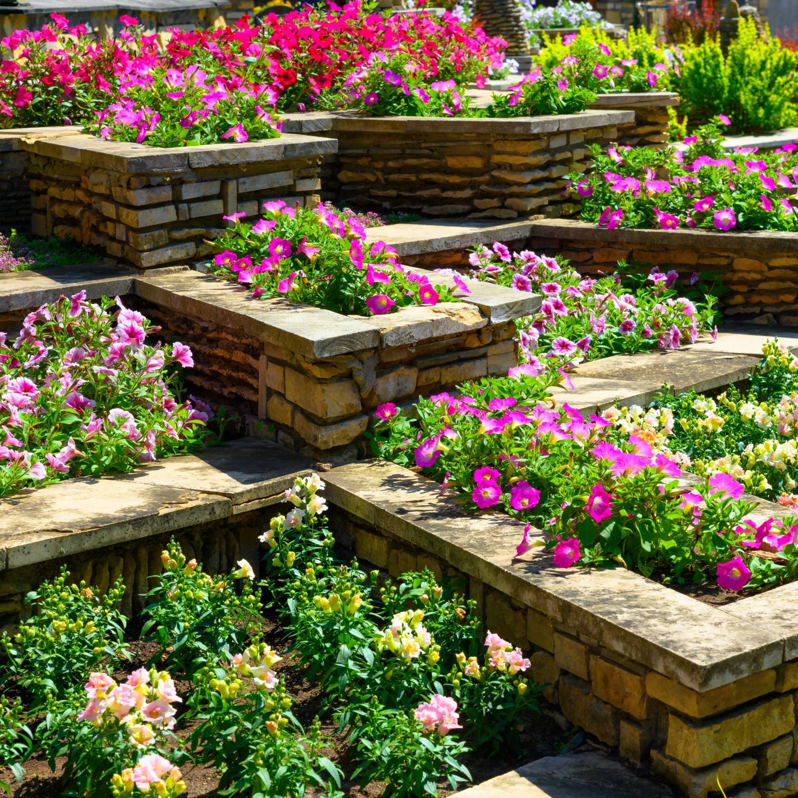 Tame That Slope With These 6 Solutions, image size:1600x1600