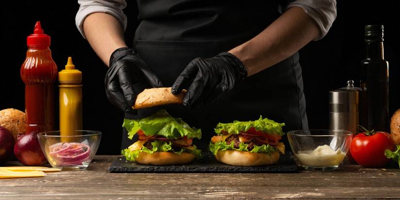 Smash Burgers on the Grill: A Backyard BBQ Showstopper