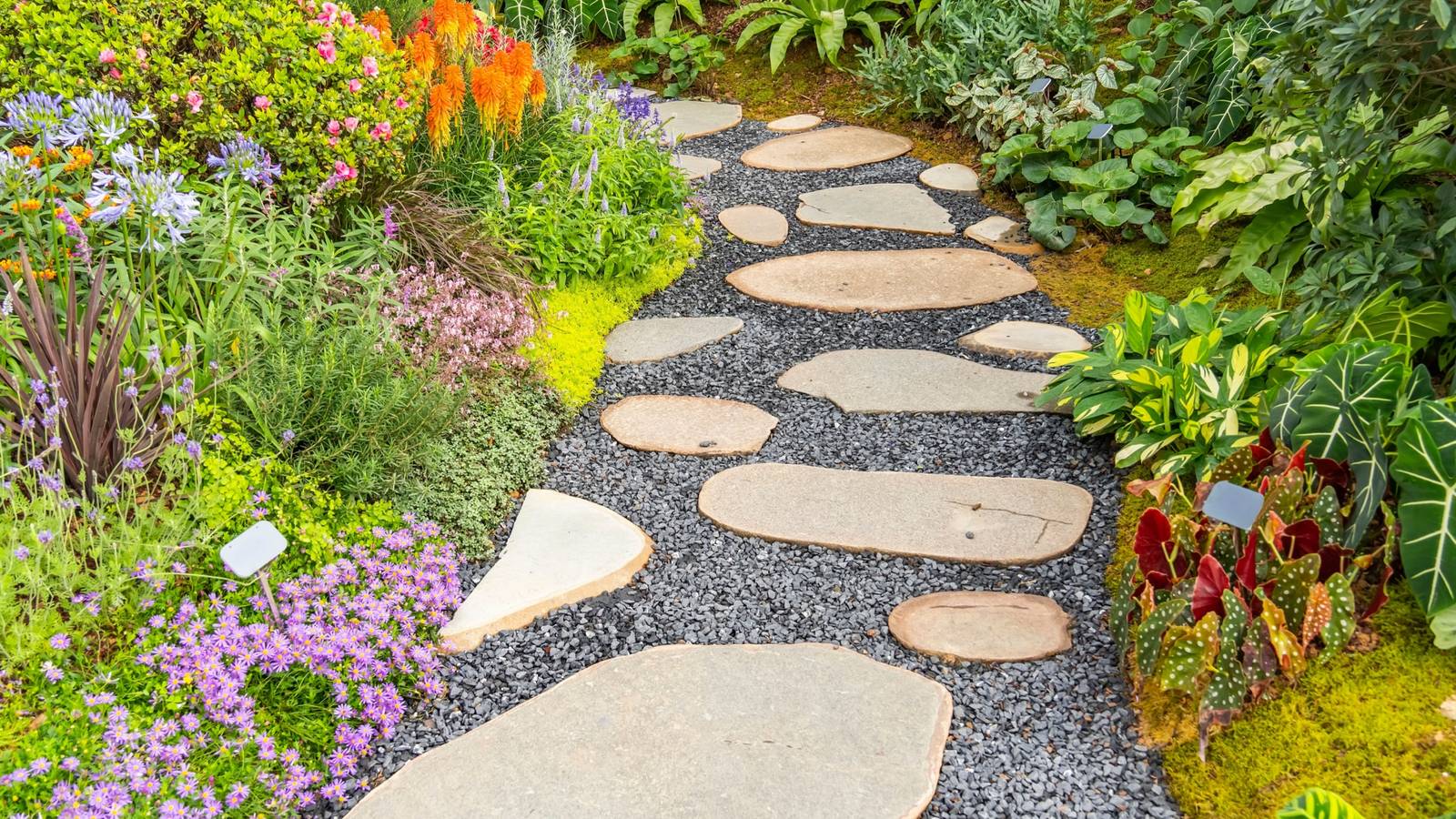 Man Made Pathway Rocks Transform Your Yard With a Stylish Garden Pathway of Contrasting Rocks