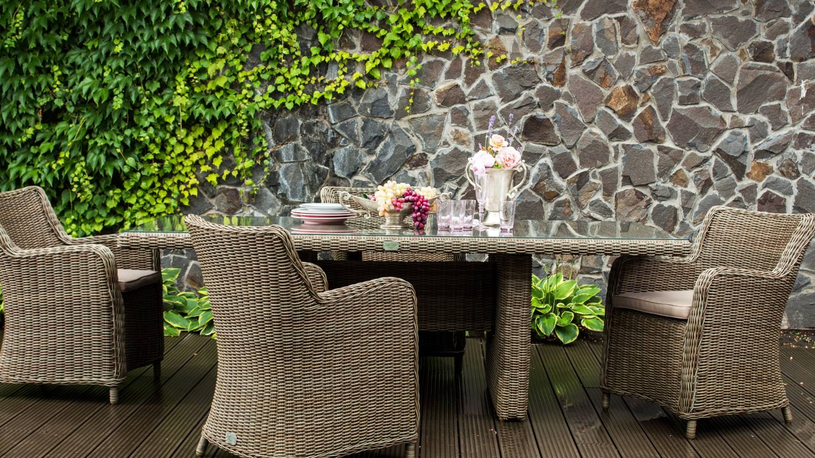 Why Wicker is Taking Over Outdoor Living Spaces