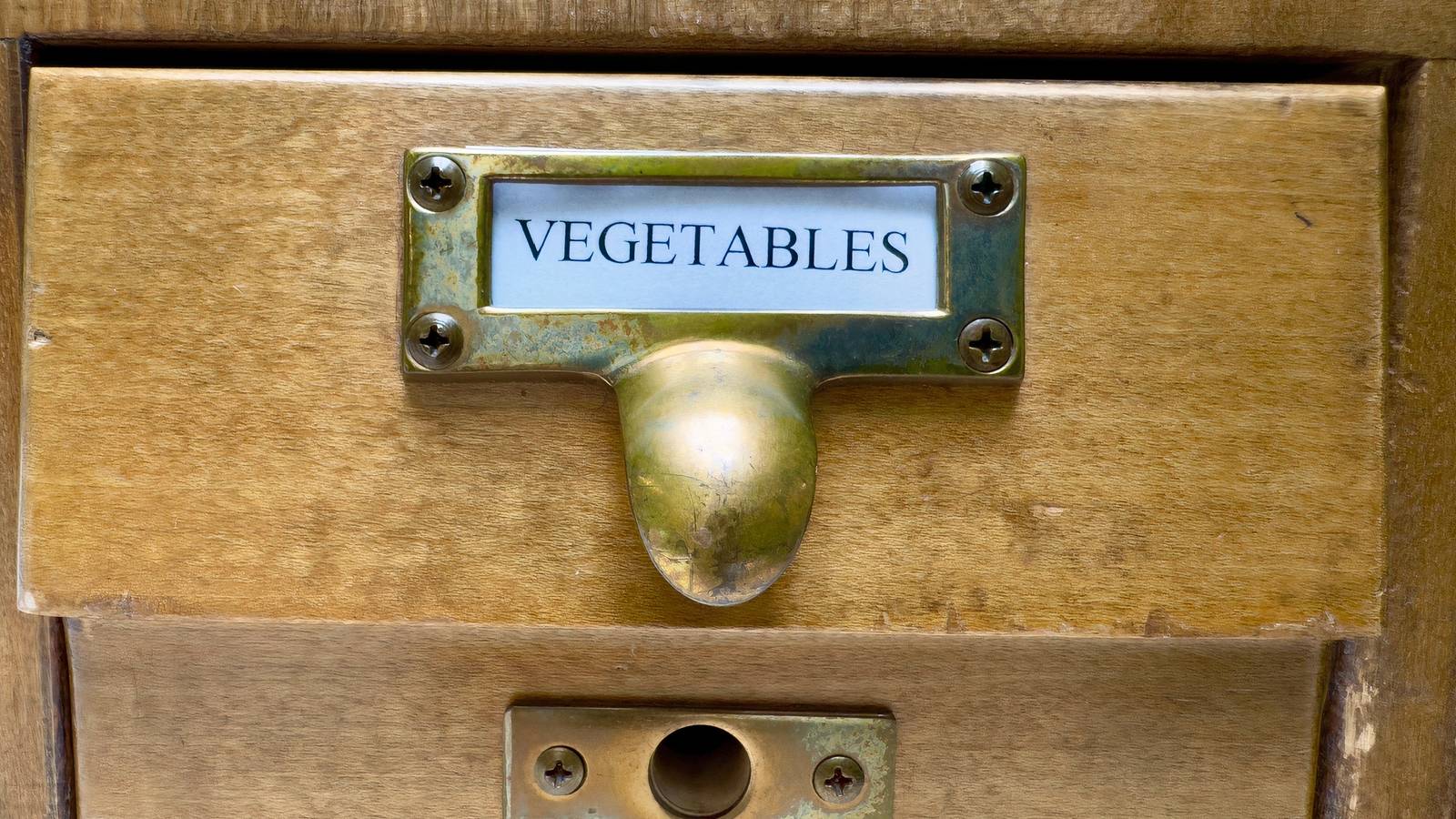 Start a Seed Library This Fall: Preserve Heirlooms and Strengthen Community