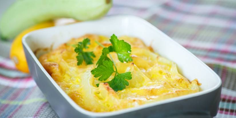 Cheese and yellow zucchini casserole 
