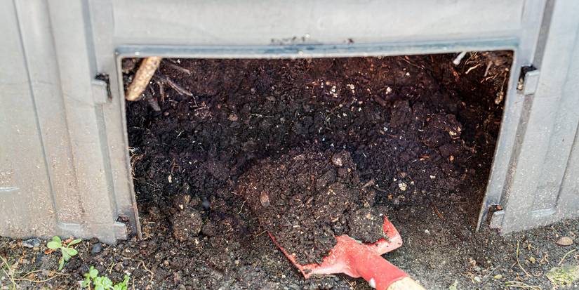 Mastering Compost: The 4 Key Stages Explained
