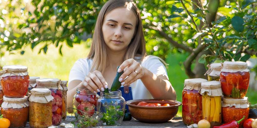 Easy Fall Harvest Preservation: 5 Plants to Store for Months