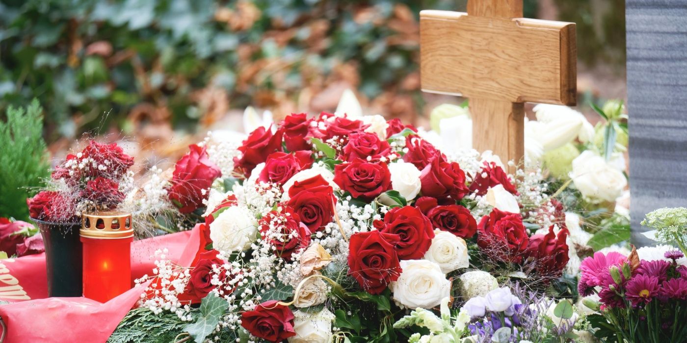 Why People Give Flowers at Memorials: Meaning and Traditions Explained