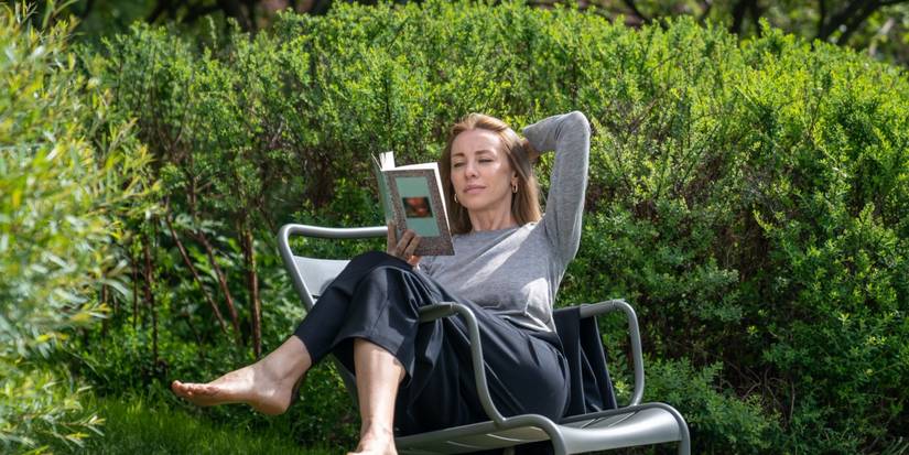 Best DIY Gardening Books for Thriving Backyards and Easy Projects
